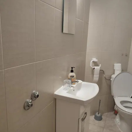 Apartamento партерни студия без обособен балкон ул т светослав 5 и ул българия Pomorie