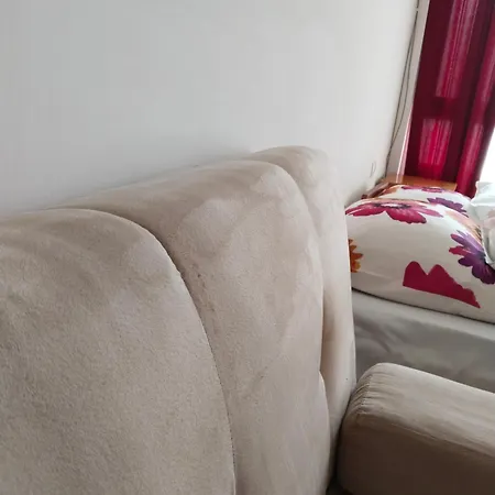 партерни студия без обособен балкон ул т светослав 5 и ул българия Apartment Pomorie