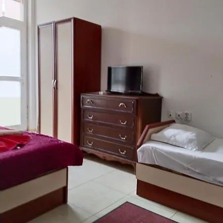 партерни студия без обособен балкон ул т светослав 5 и ул българия *